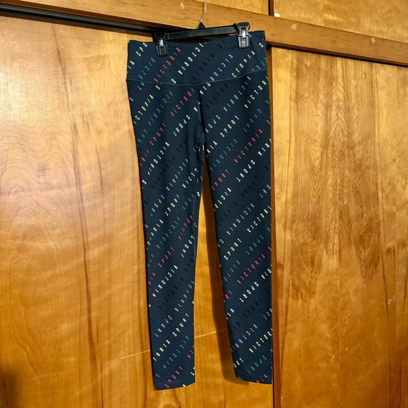 Victoria’s Secret Sport Knockout Tight Charcoal Grey Logo Print - Picture 2 of 6